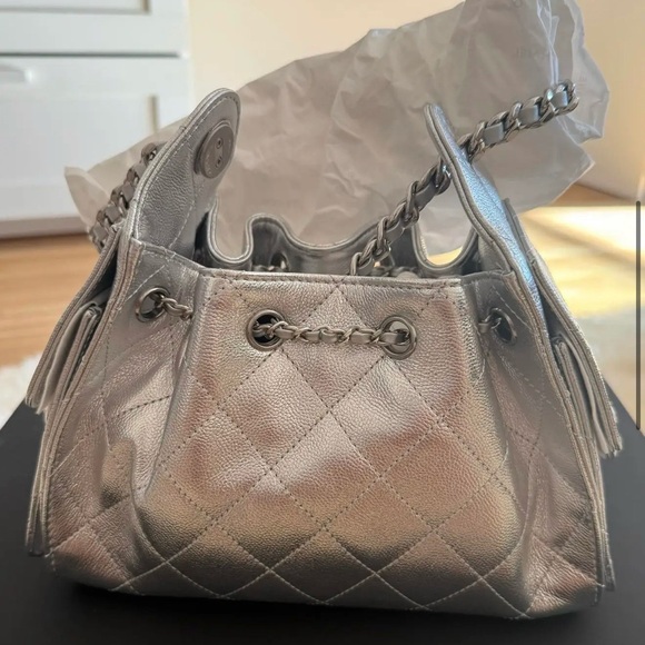 Chanel 25 mini metallic silver caviar leather ruthenium hardware - Picture 4 of 7